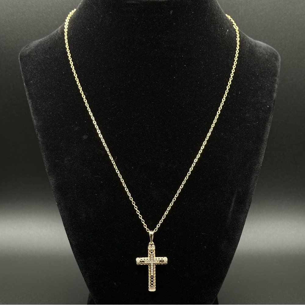 Elegant Gold filled Cross Pendant Necklace